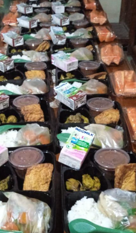 MENU PMT KOMPLIT (KARBOHIDRAT, PROTEIN HEWANI, SAYUR, BUAH, SUSU, PROTEIN NABATI)