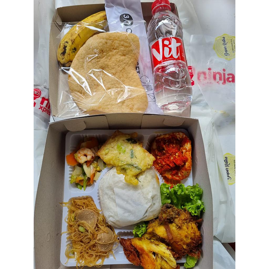 Paket nasi box ayam bakar cemara