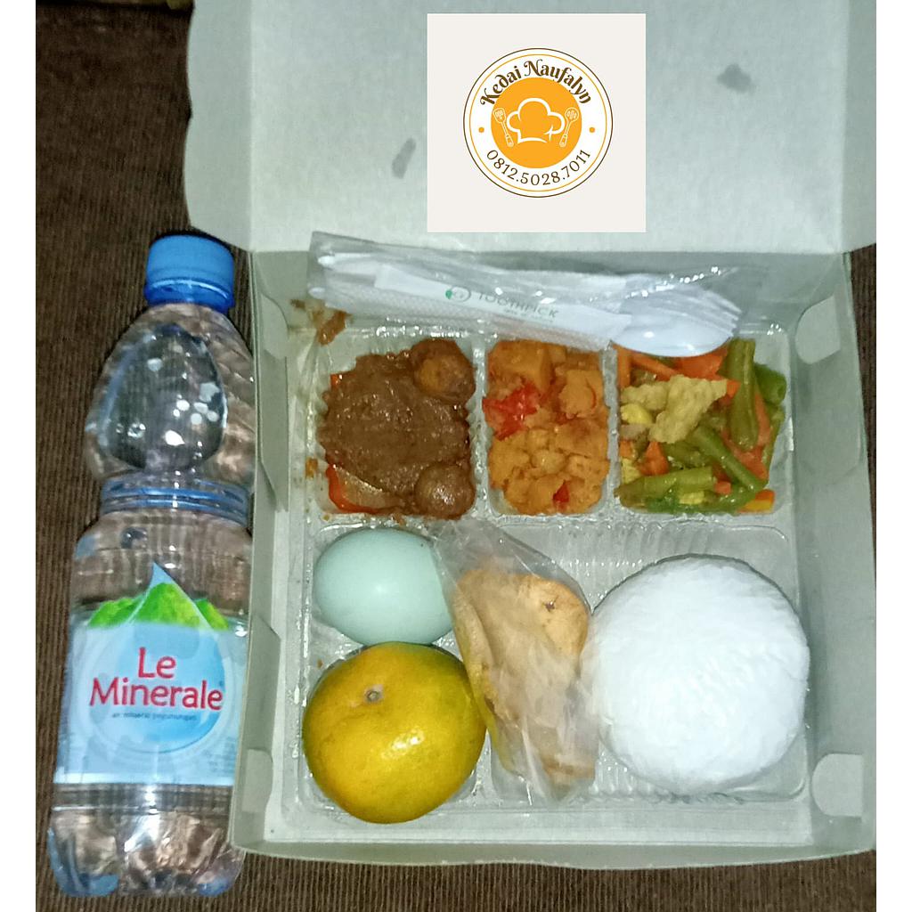 Nasi Box Kedai Naufalyn