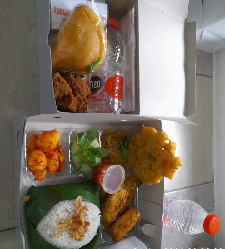 Paket Duo Nasibok &amp; Snackbox (isi 20)