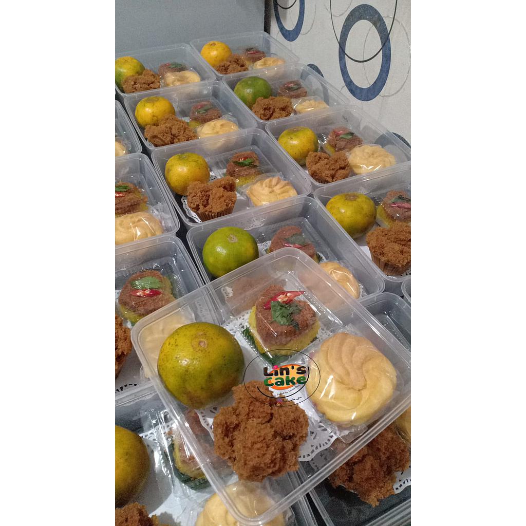 Paket Snack box ketan serundeng | Lin's cake