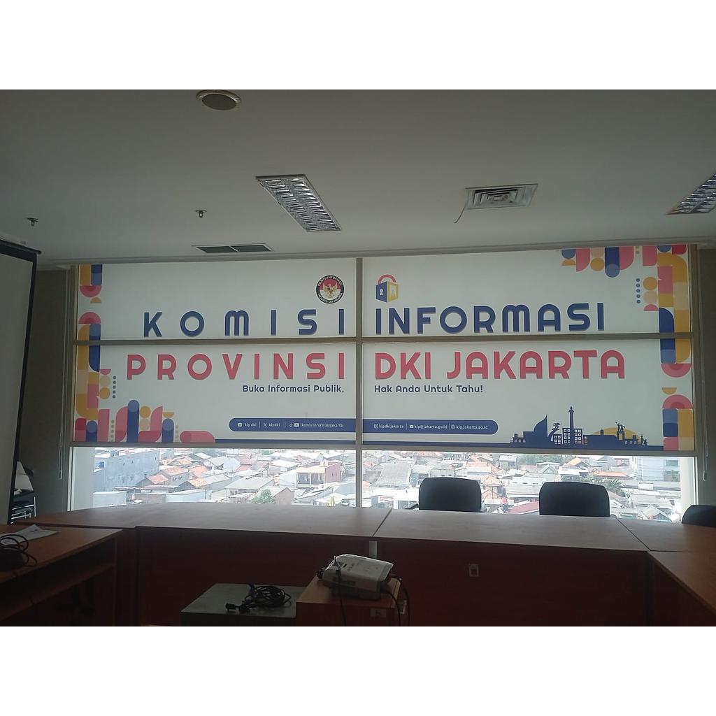 Stiker Kaca