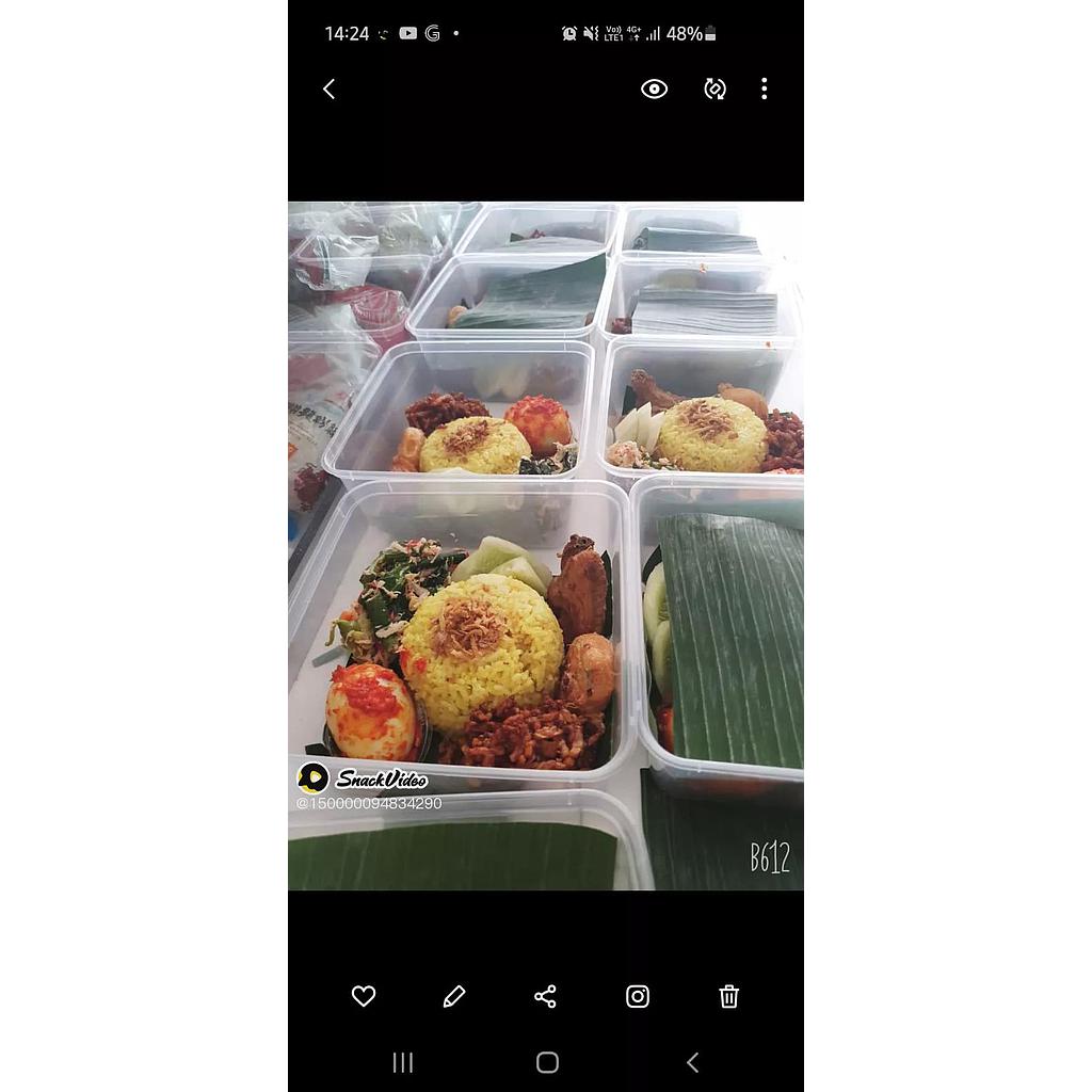 Paket Nasi Kuning