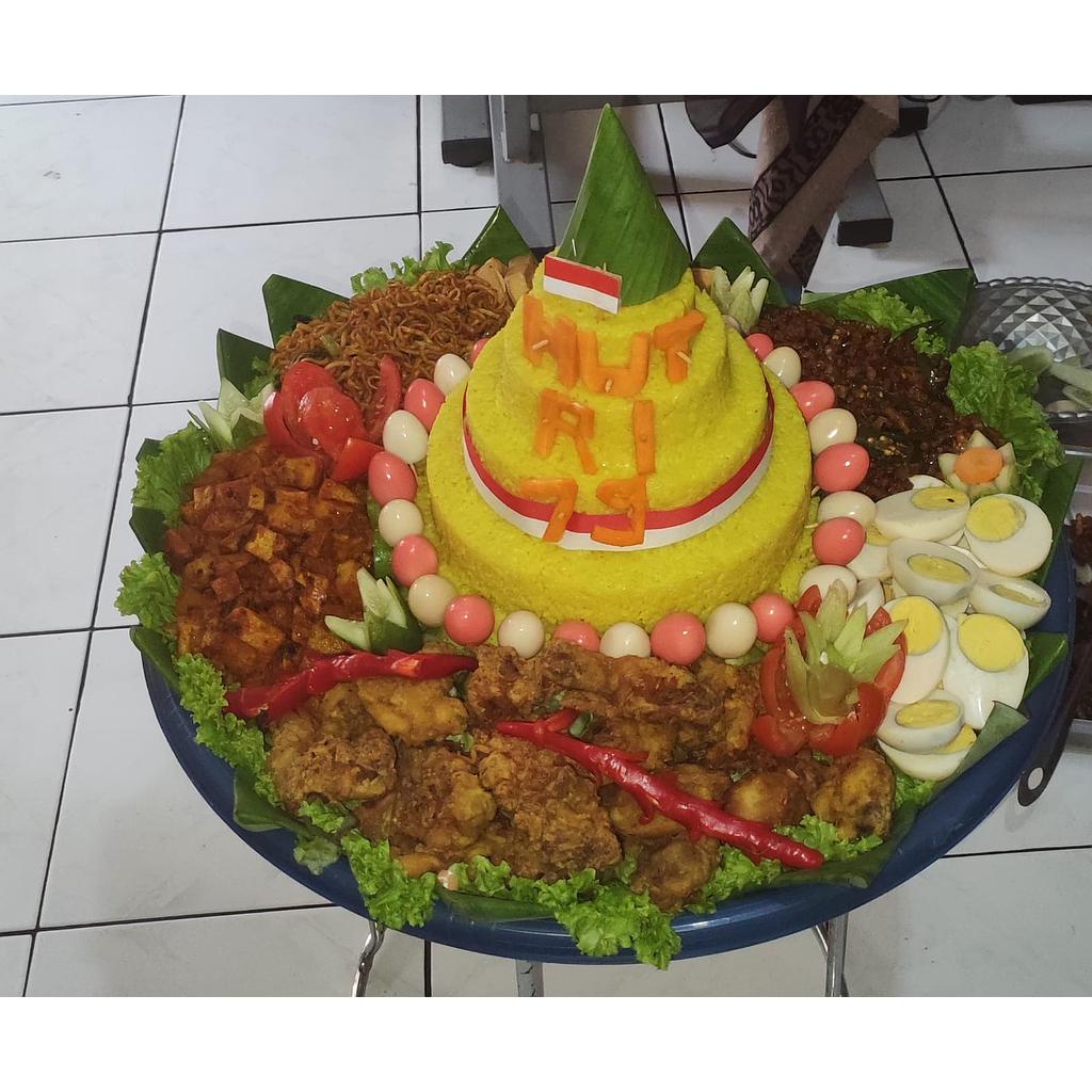 Tumpeng Nasi Kuning (10 Porsi) by Bunda R Catering