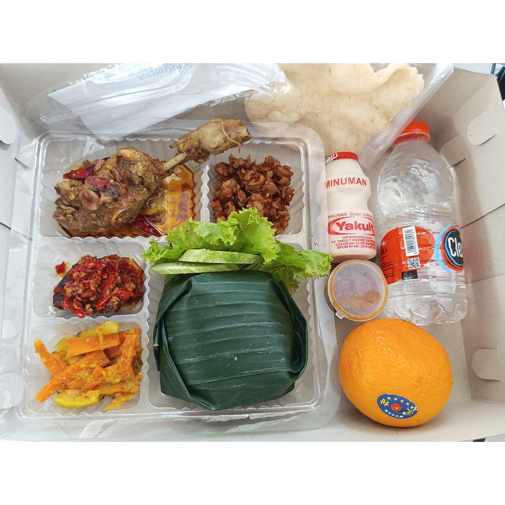 Nasi Box Khas Betawi Rachma