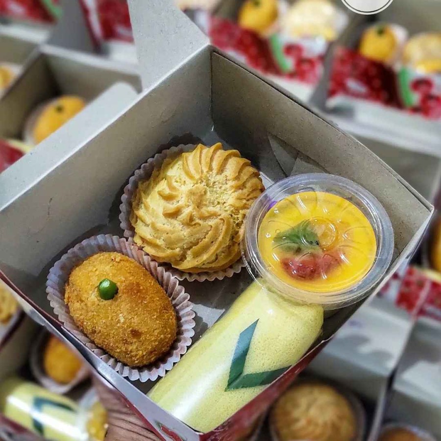 Fahira catering Snack Box Paket A