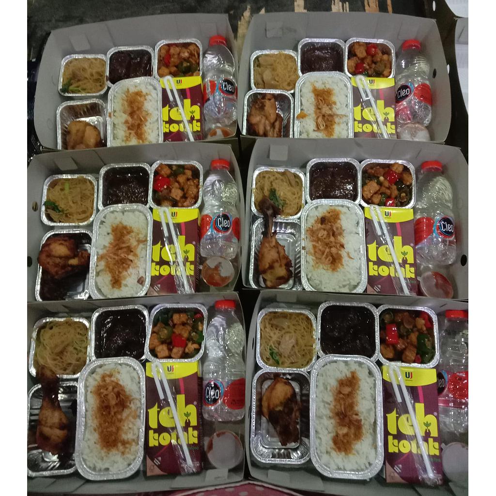 Nasi Box VIP 110 De'Carissa