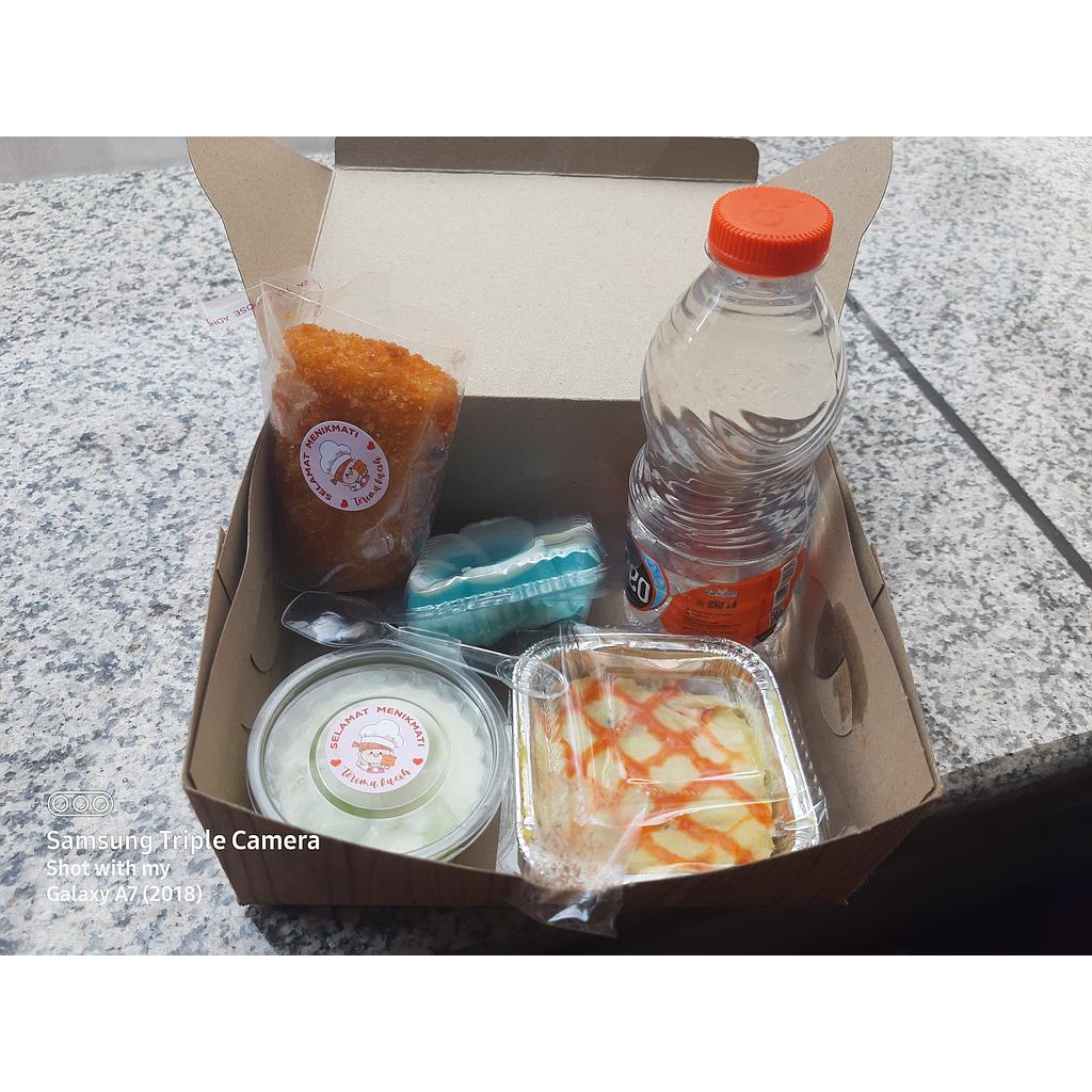 Snack box Yayas kitchen