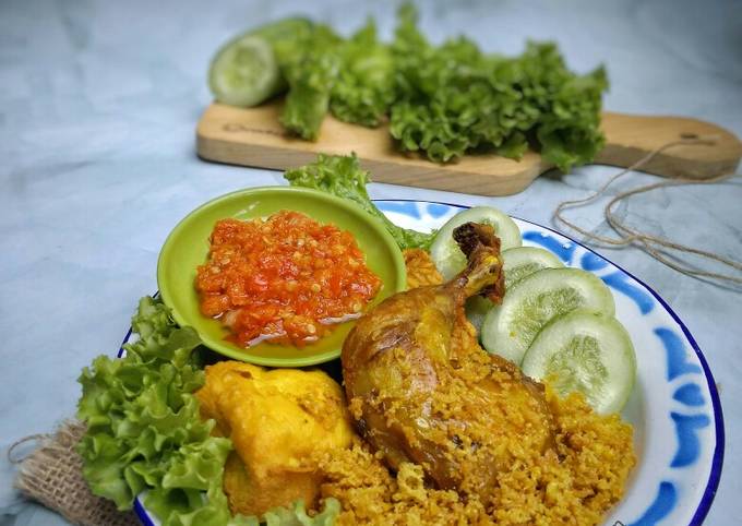 Paket 3 Lunch Box Nasi Ayam/Nila Kremes | Kedai 25