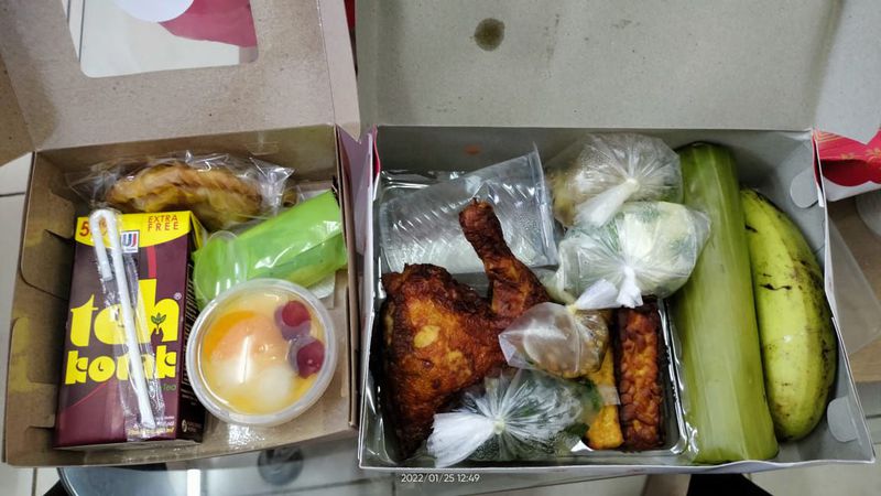 Paket Lengkap Snack Box dan Nasi Box (Dapur Miranti)