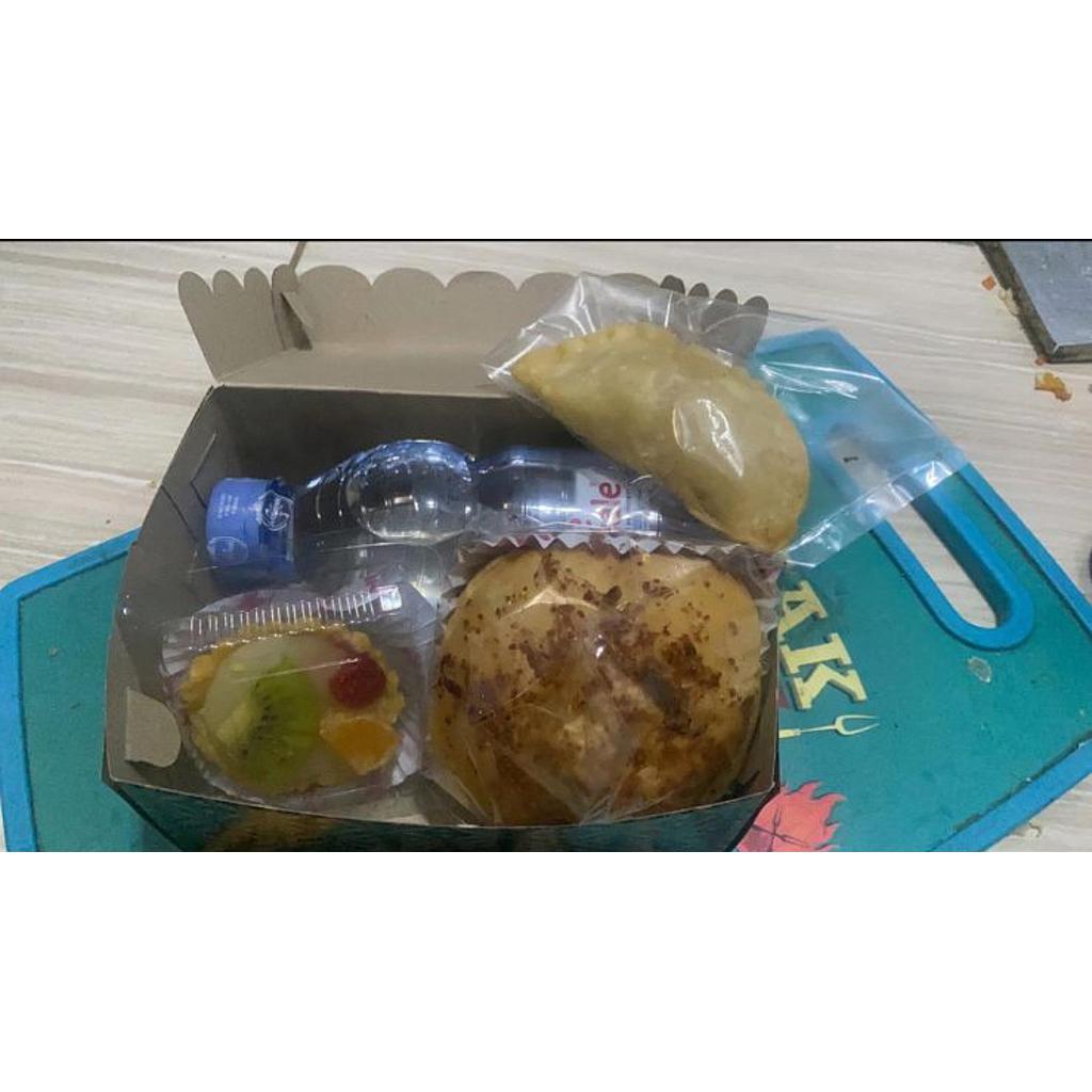 Snack box