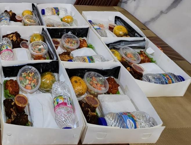 Paket Nasi Risan Nusantara