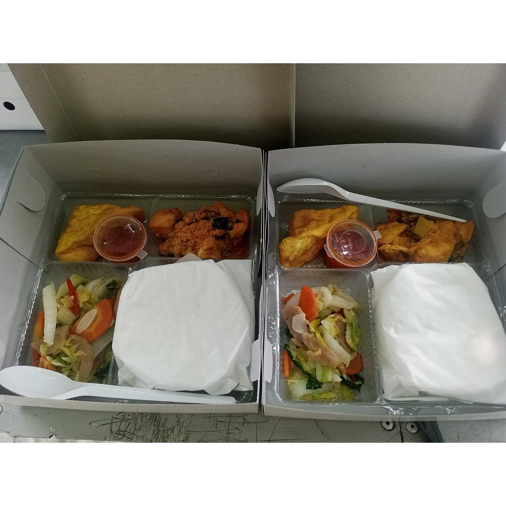 Paket nasi ayam rica-rica