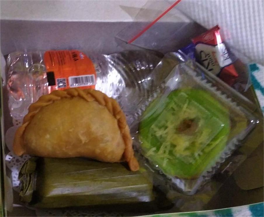 SNACK BOX RAJA RISOL