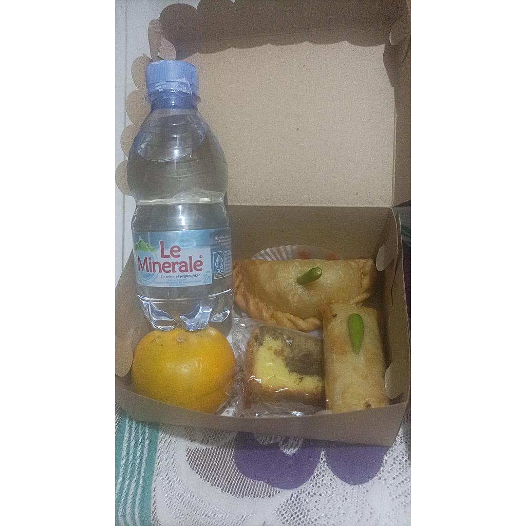 Paket Snack Box B