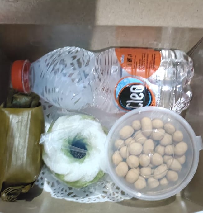 Snack Box Aryuni Cake 14