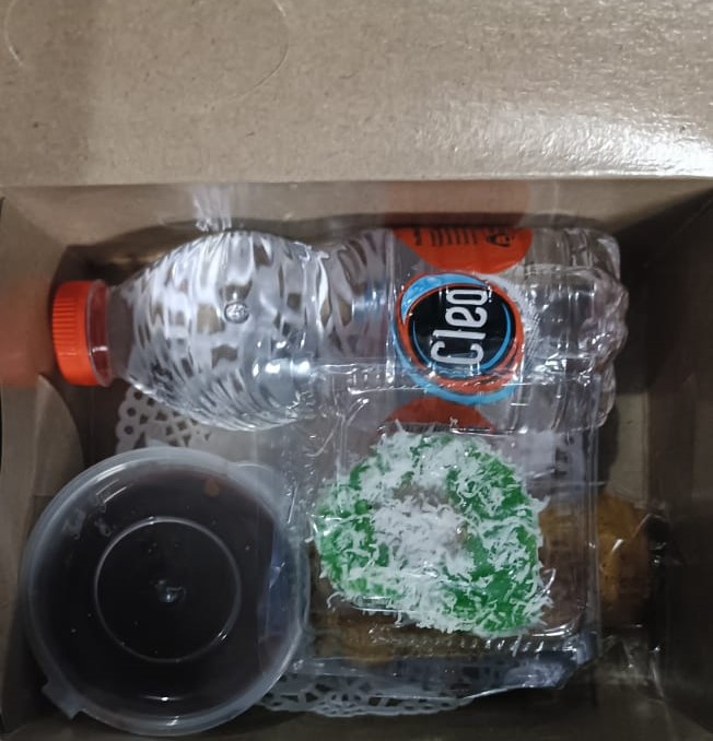 Snack Box Aryuni Cake 15