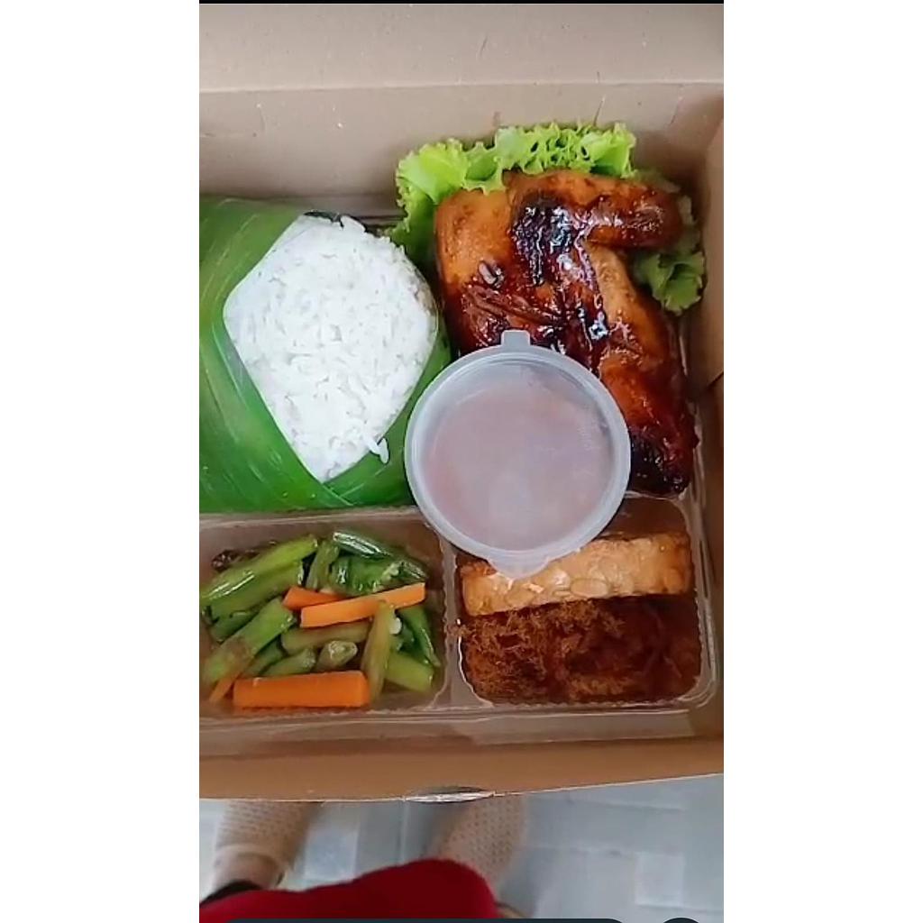 Nasi Box Saputri