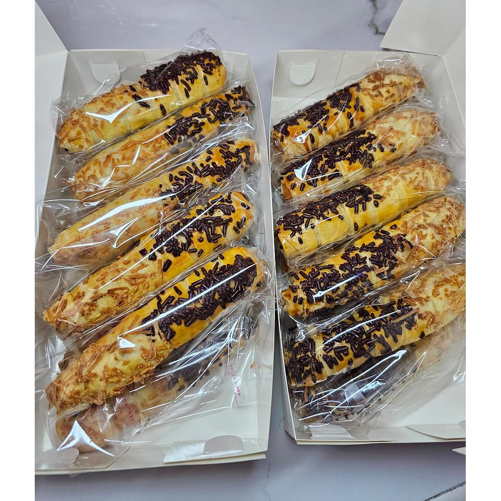 CHOCOCHEESE ROLL