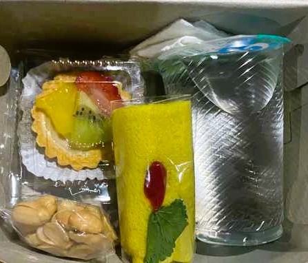 Snack Box La_Menik