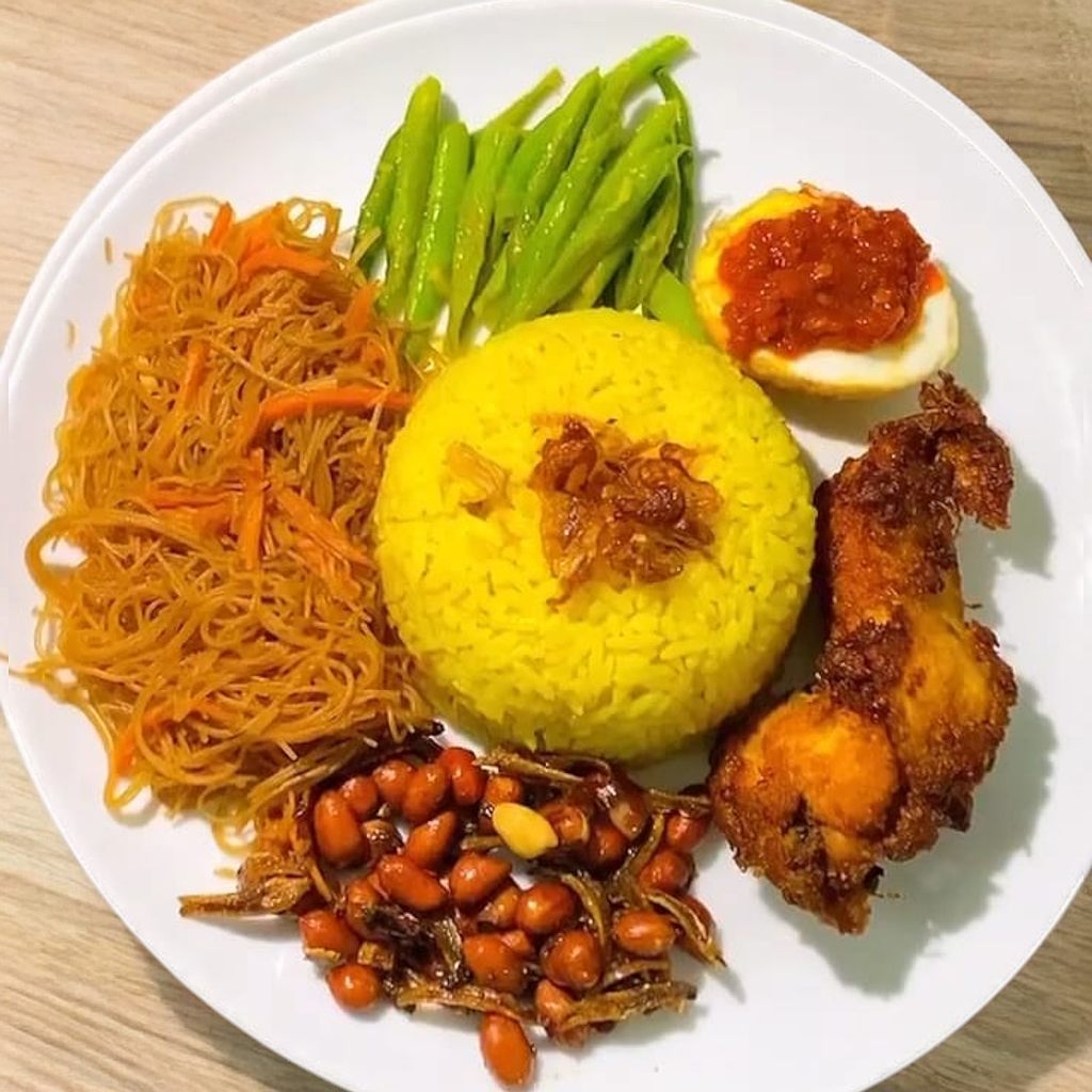 Nasi kuning ibeth catering