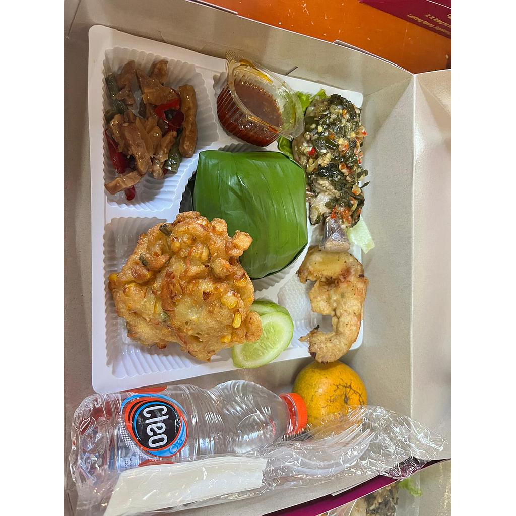 Paket Nasi Ayam Woku Rizta's Catering