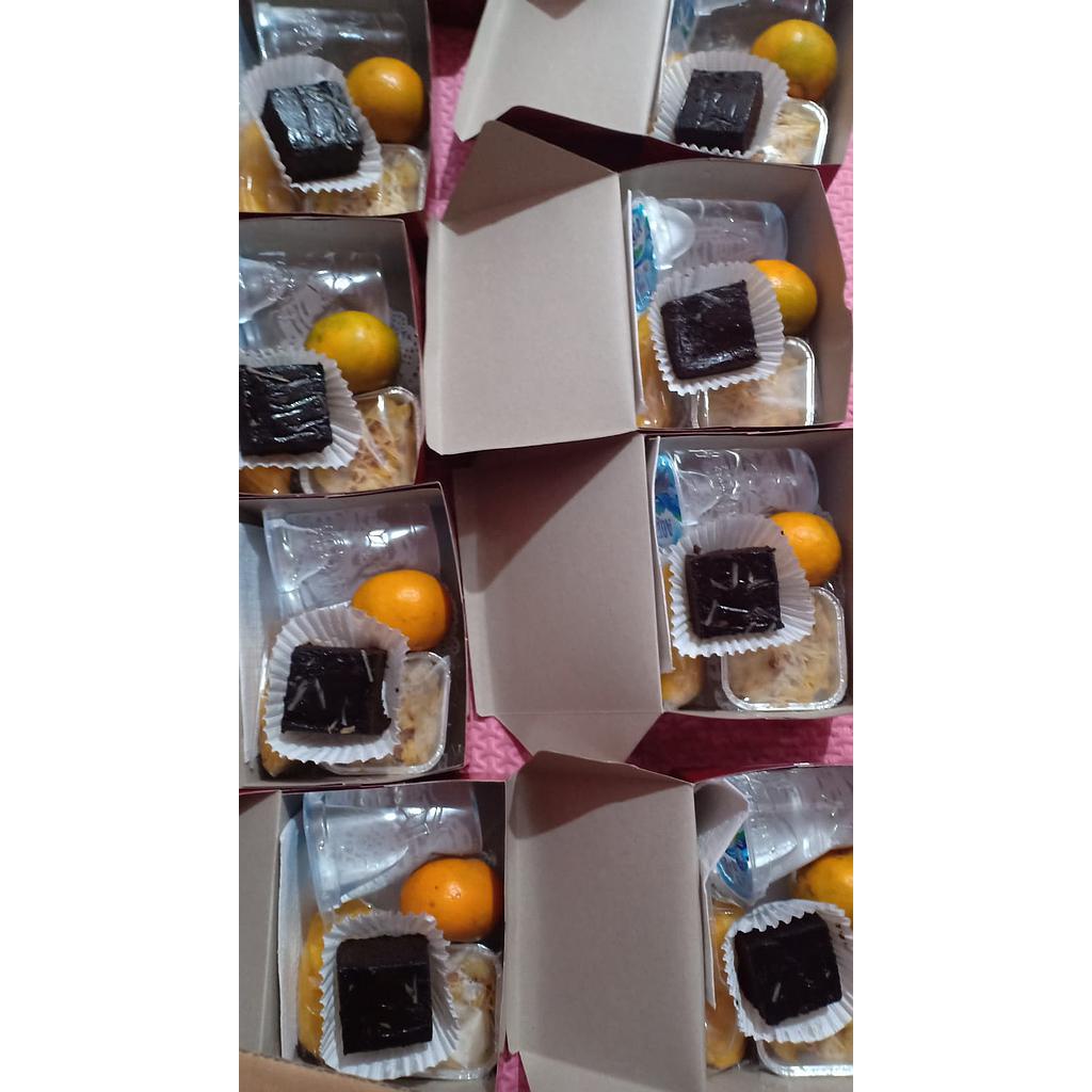 Paket snack Olyvia