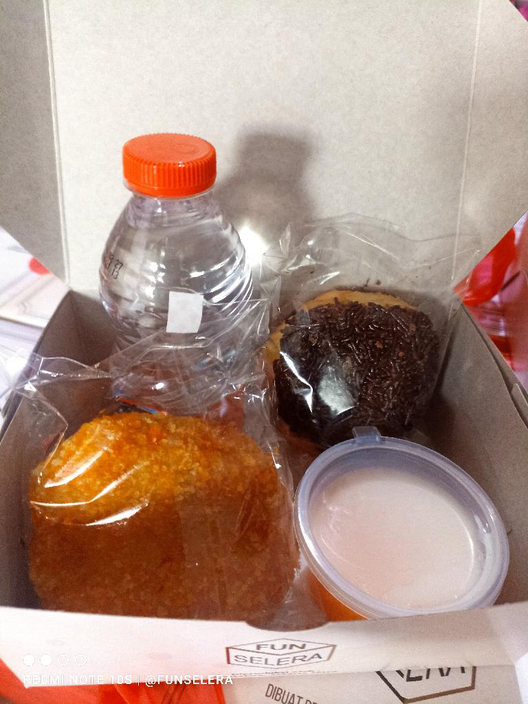 Paket Makan dan Minum Rapat