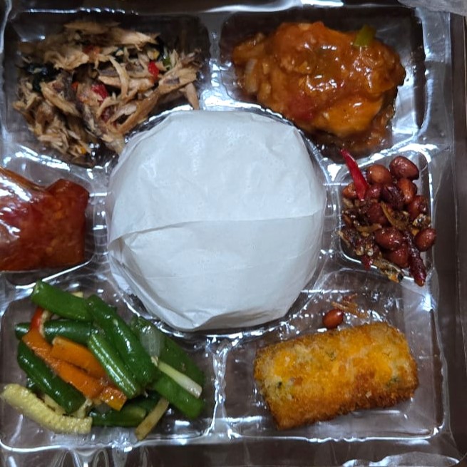 LAYYANA NASI BOX SEKAT 7
