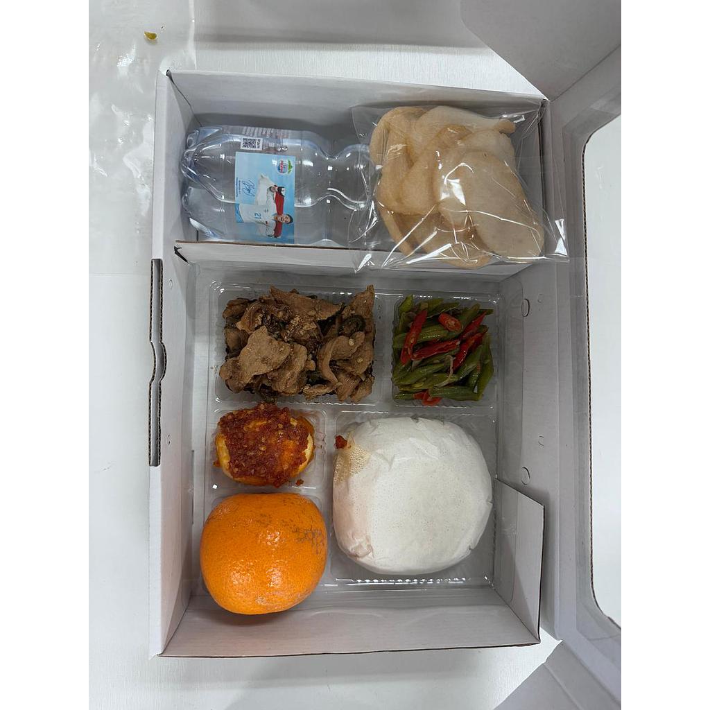 Nasi Box Dapoer Ninie