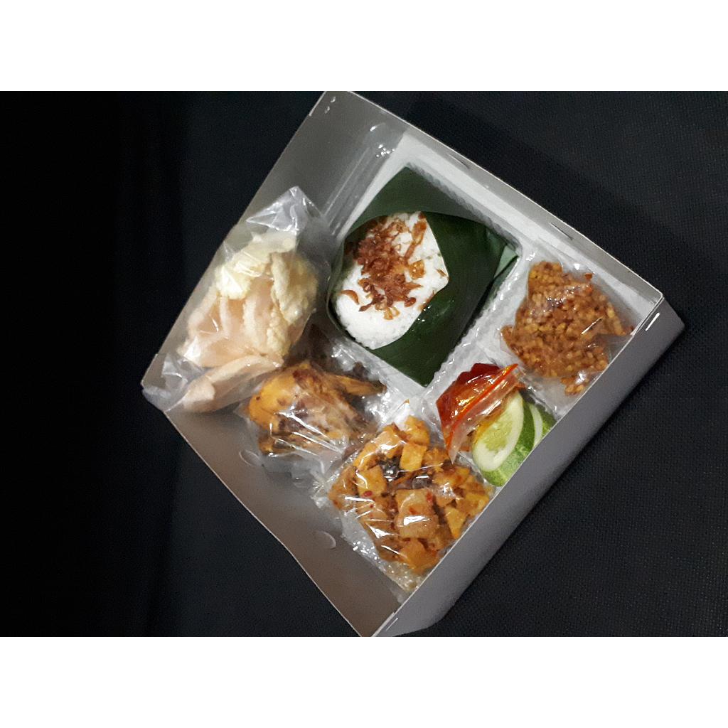 Nasi Box Dapoer Keju Demplon