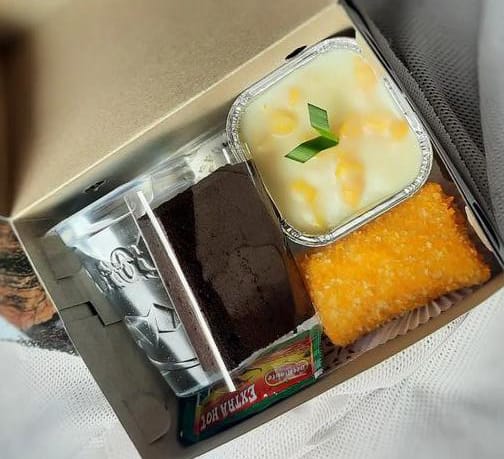 Paket snack box diana's catering