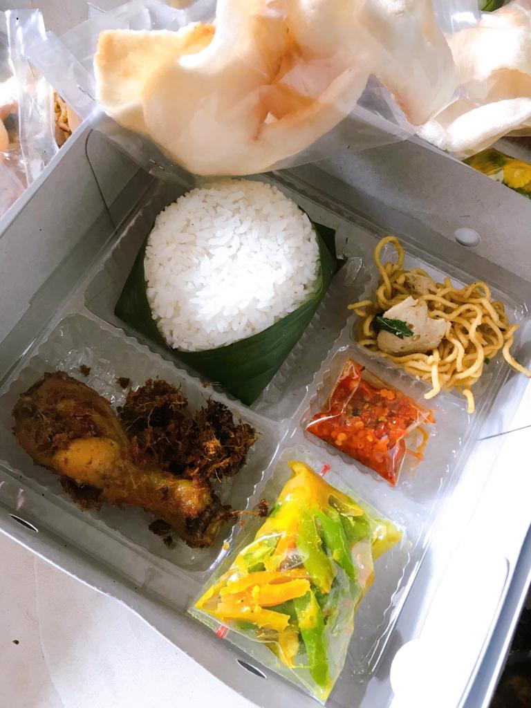 Nasi Box Paket Ayam (3 Varian Lauk)