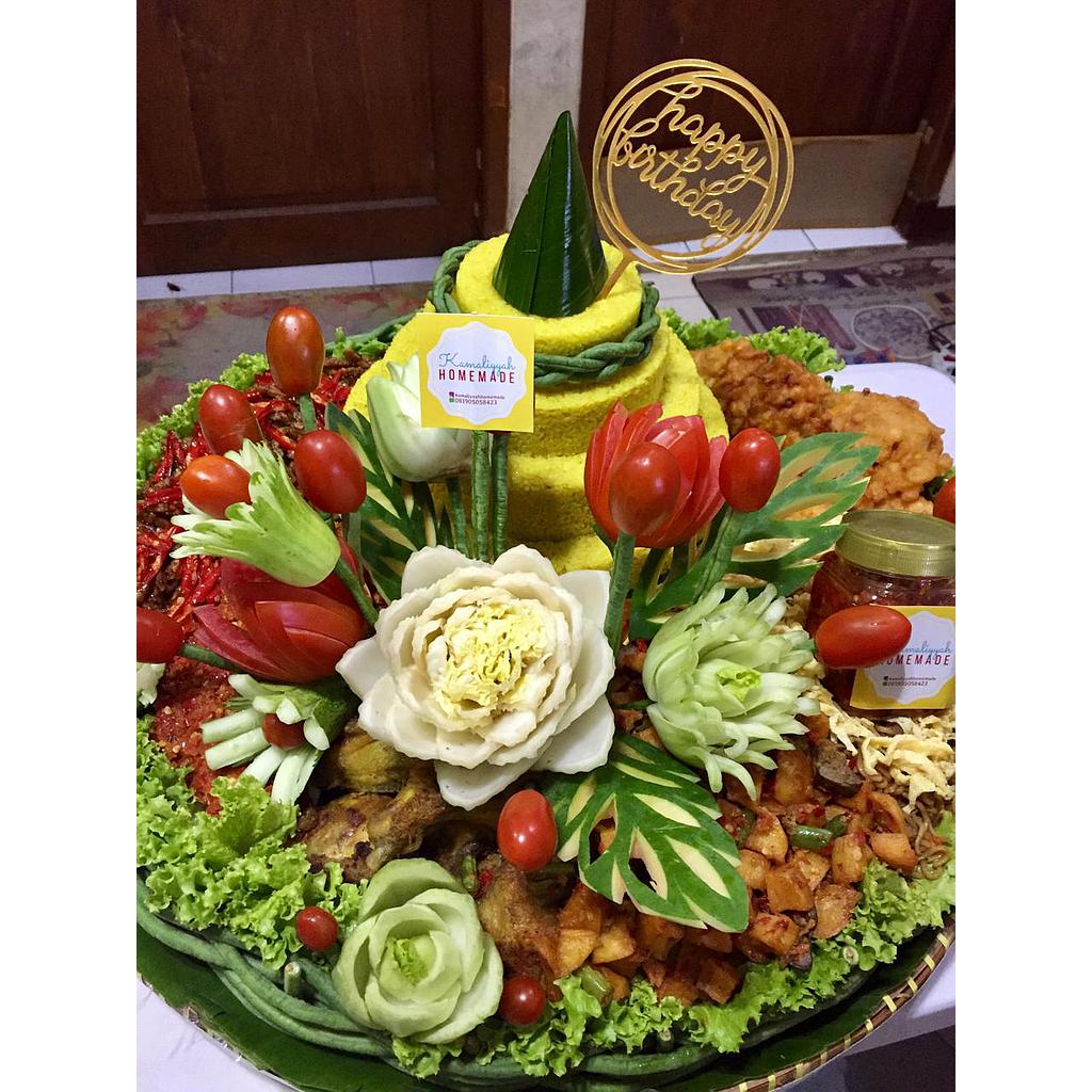 Tumpeng Nasi Kuning (15 porsi) Kamaliyyah Homemade
