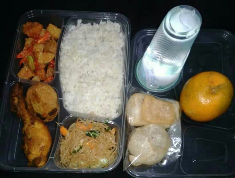 Paket Nasi Putih Ayam Goreng