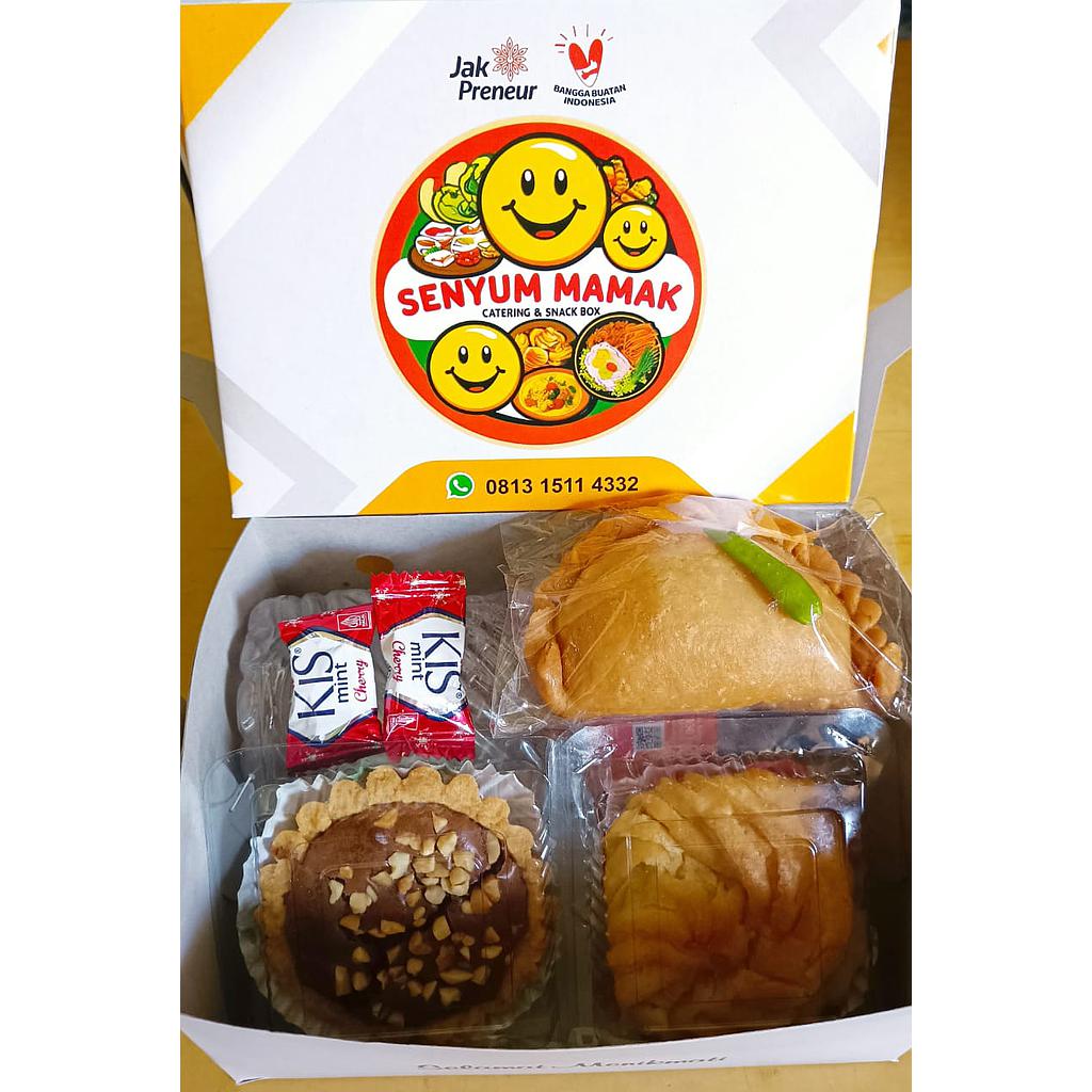 Snack Box Senyum Mamak Menu 1