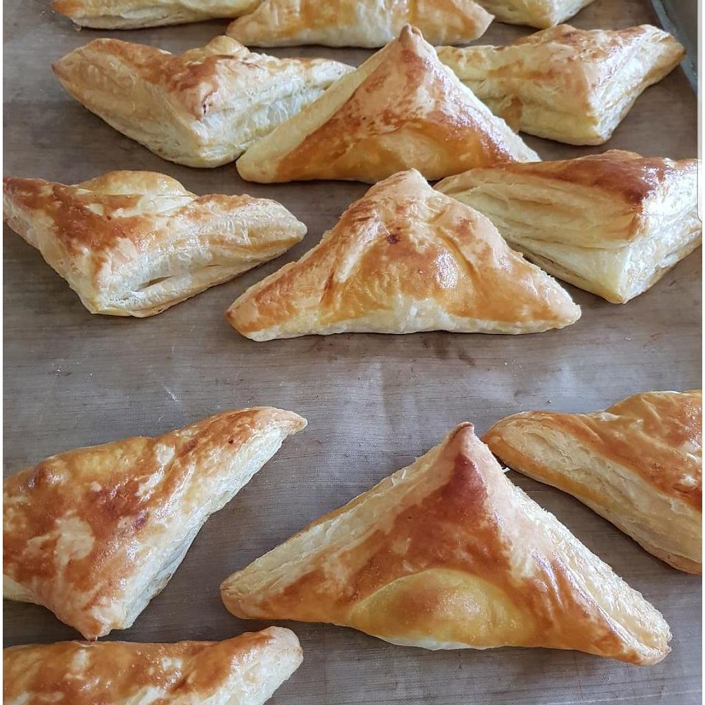 CHICKEN PUFF REGULER