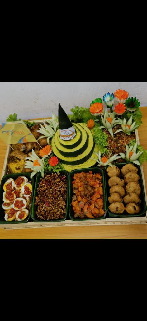 Nasi Tumpeng