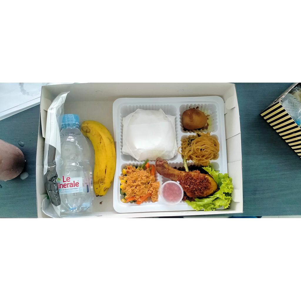 Nasi Ayam Serundeng Zee's Foodiez