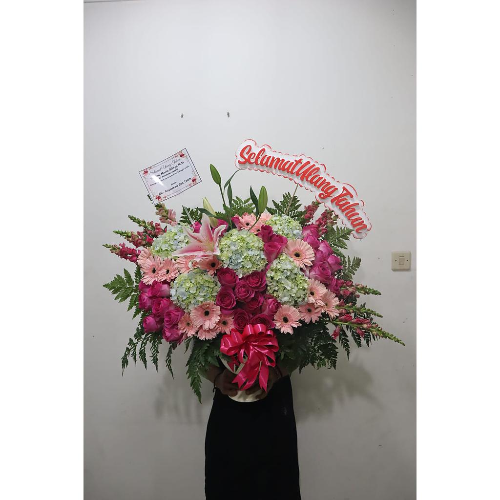 Rangkaian Bunga Meja