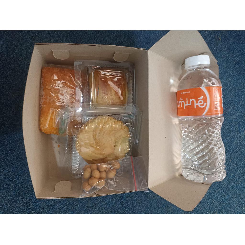 Snack Box Paket A - Dapoer Teh Ina