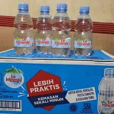 Le Minerale 330 ml Dus - warung maman