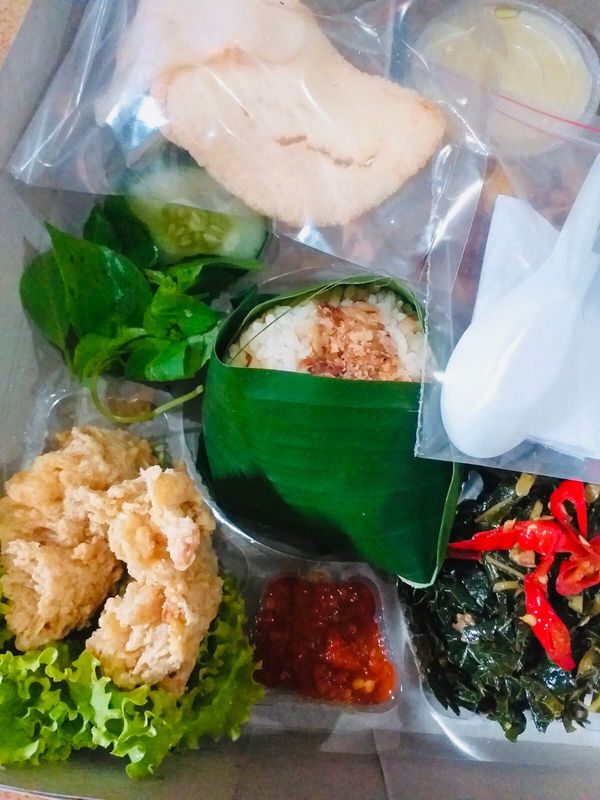 Nasi Box Dapoer Tuty