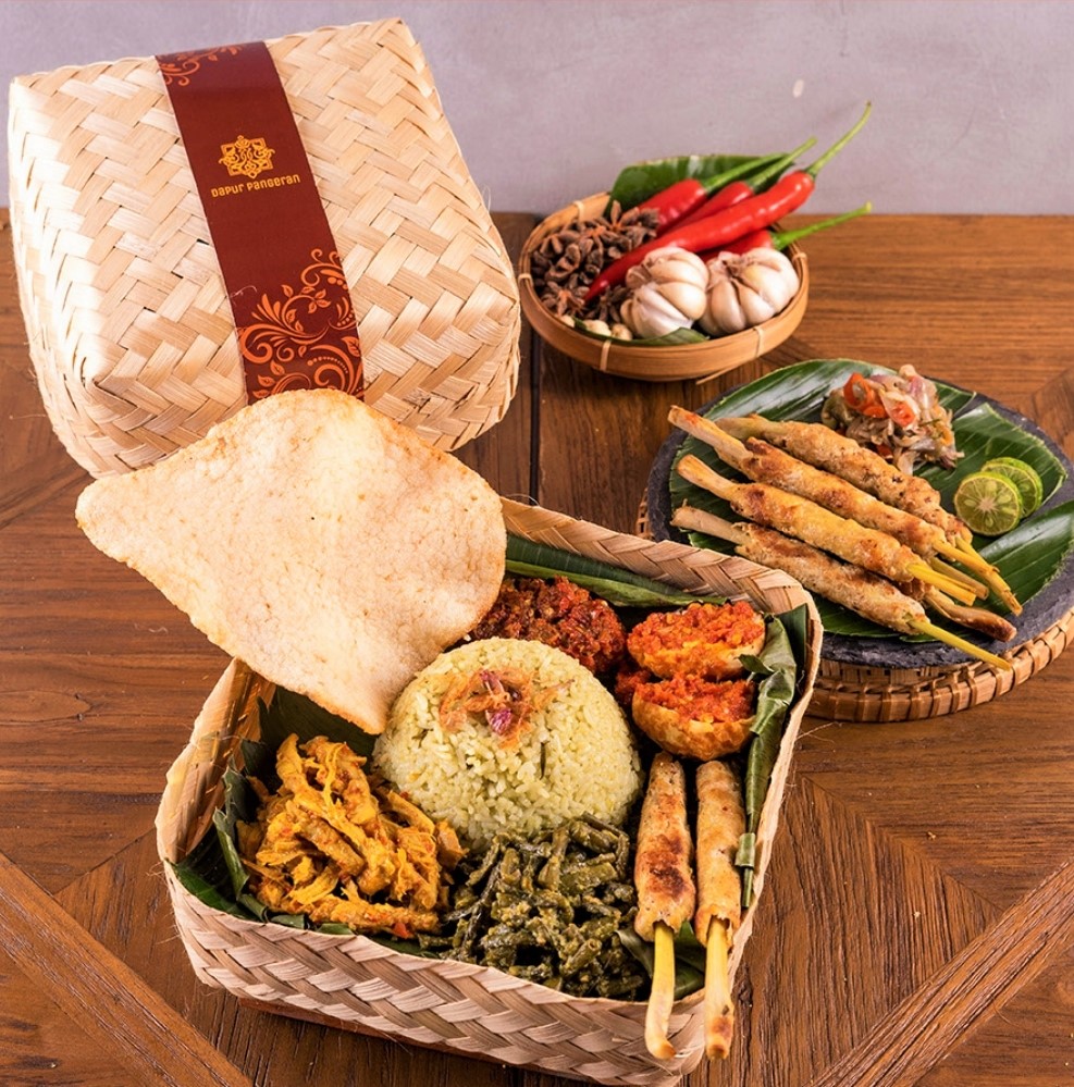 BESEK NASI BALI Dapur Pangeran