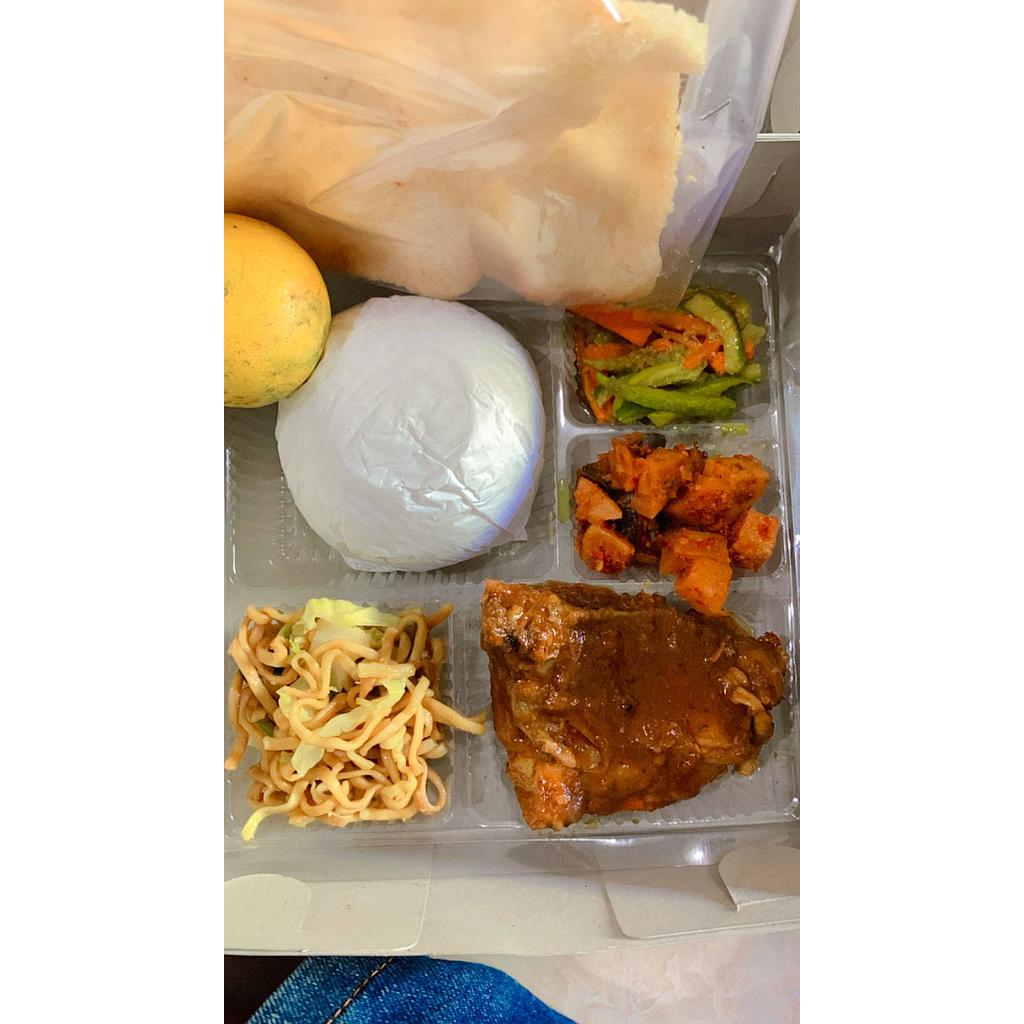 Nasi Box Pawon Bu'e