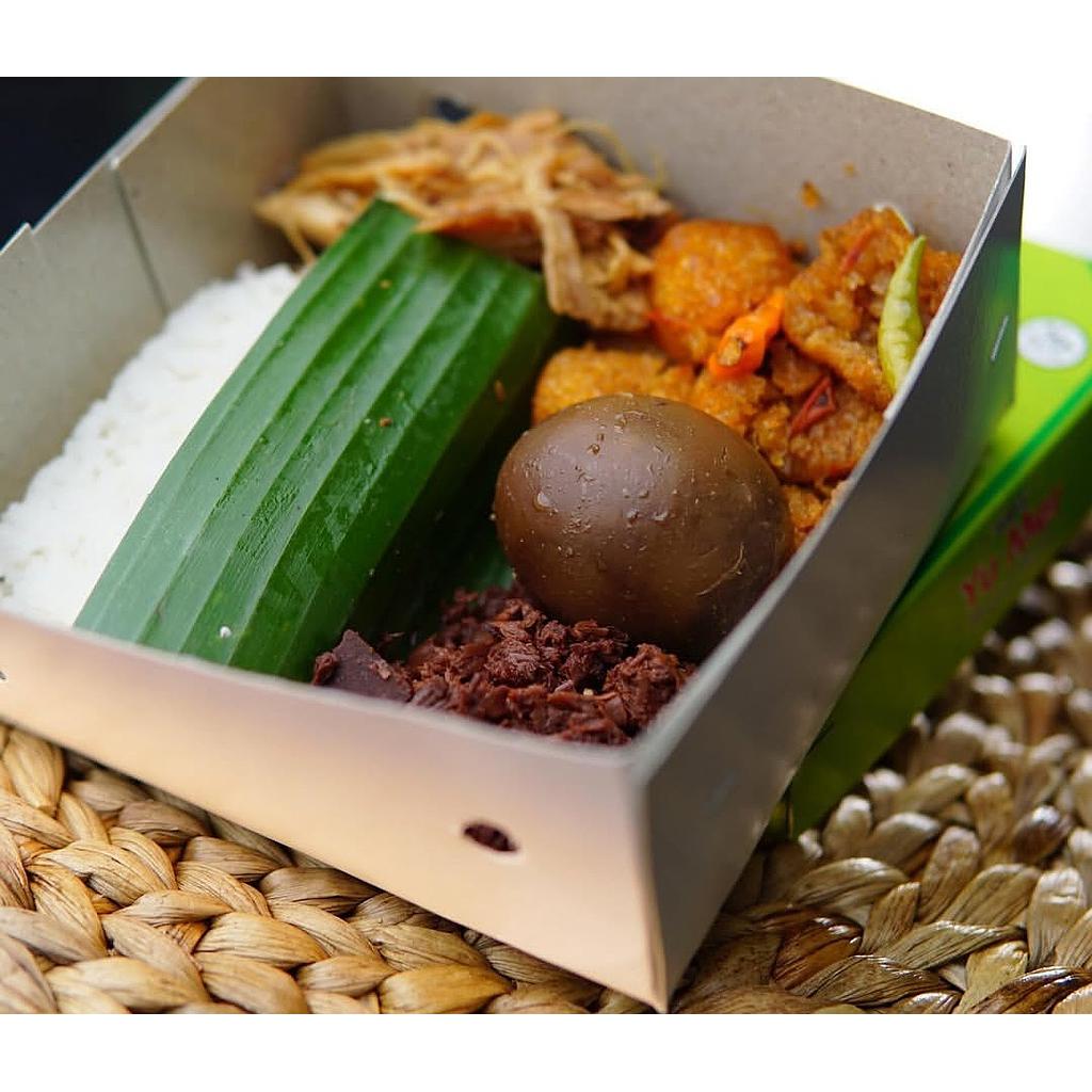 Paket gudeg komplit