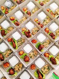 Makanan dan Minuman (30 Orang)