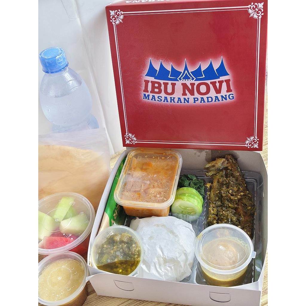 Nasi Bandeng Lunak Cabe Ijo