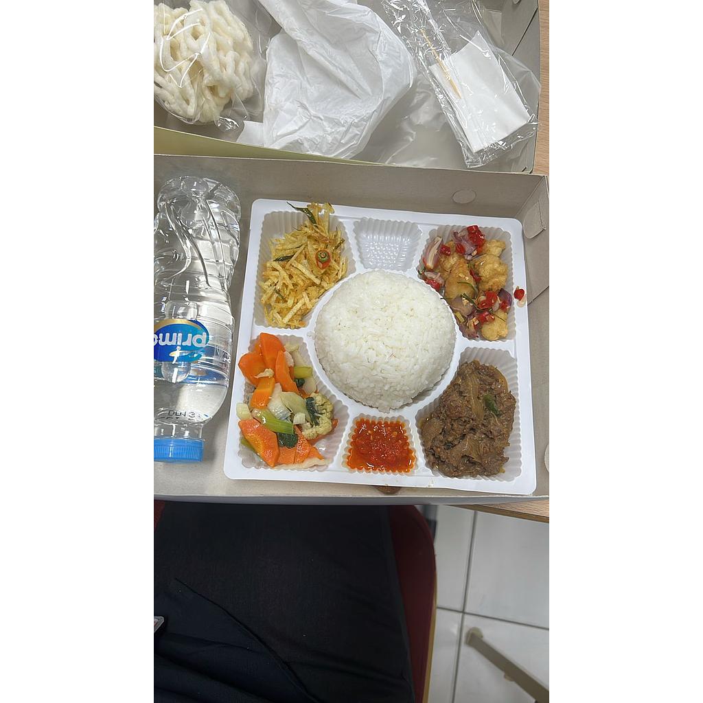 Dapoer Lestari Catering Paket D - Ayam Cabai Garam