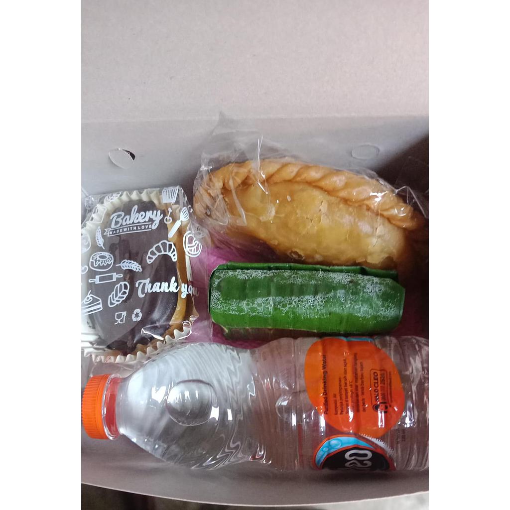 Snack Box Triesha